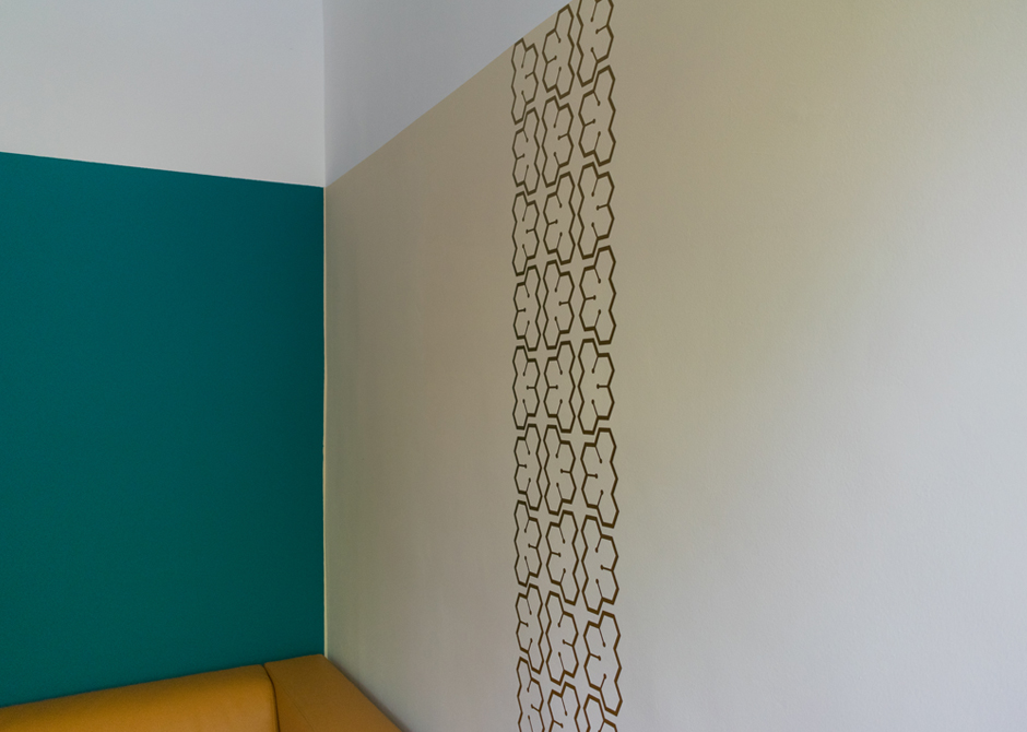 design és stílus_egyedi fal dekoráció_faltetkó_falmatrica_enteriőr_design_pécs